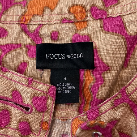 Focus 2000 women’s size 6 100% linen tan/pink/orange blazer, 3/4 length sleeves - Picture 2 of 6